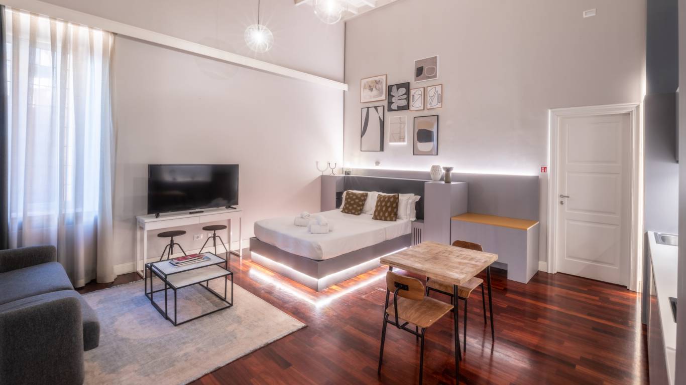 Croce-Apartment-Rome-Gruppo-Rhome-studio-apartment-2